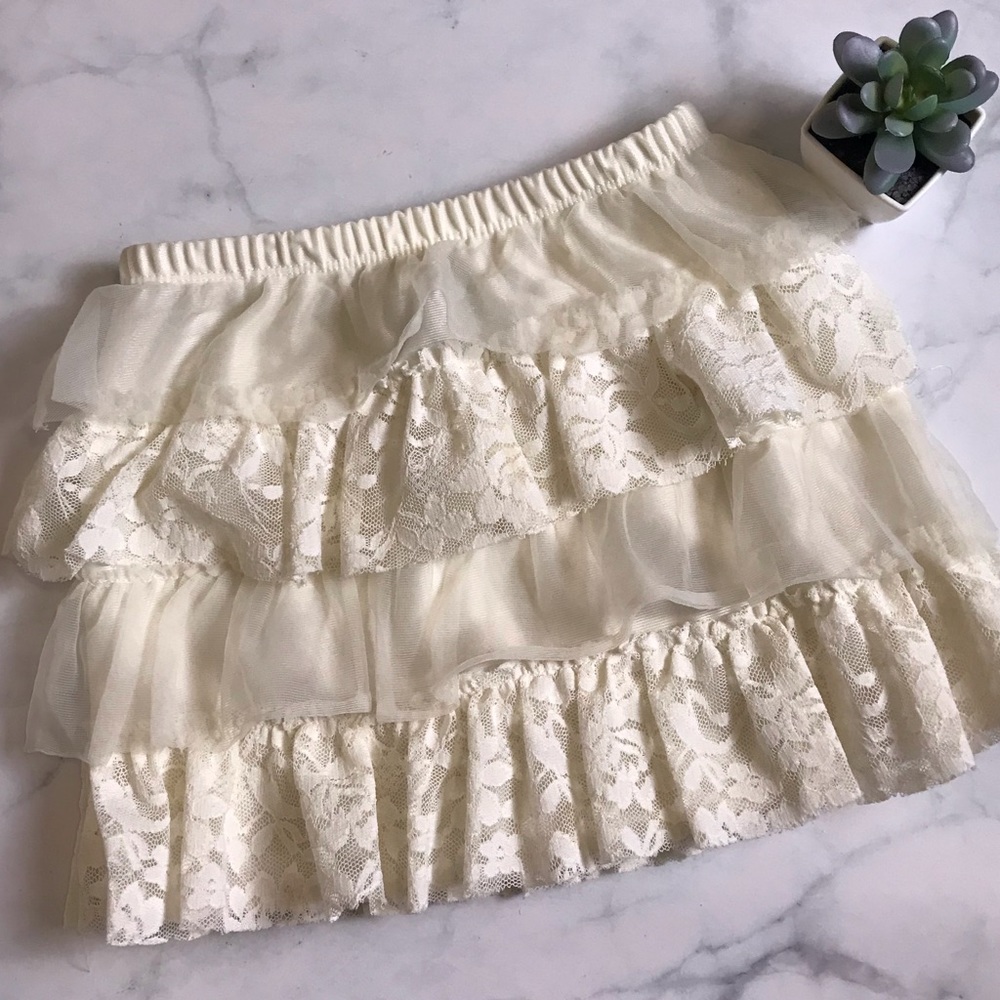 Lace and tulle ruffles cream skirt girl size 4T